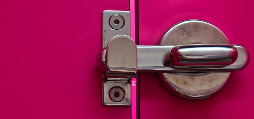 Childproof Gate Lock in Rancho San Diego, California