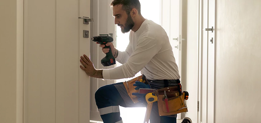 Mailbox Lock Installation Expert in Rancho San Diego, California